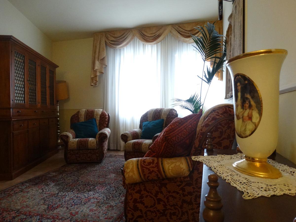 Locanda Il Burchiello Oriago Di Mira Buitenkant foto